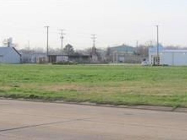 1810 STERKX Road, Alexandria, LA 71301