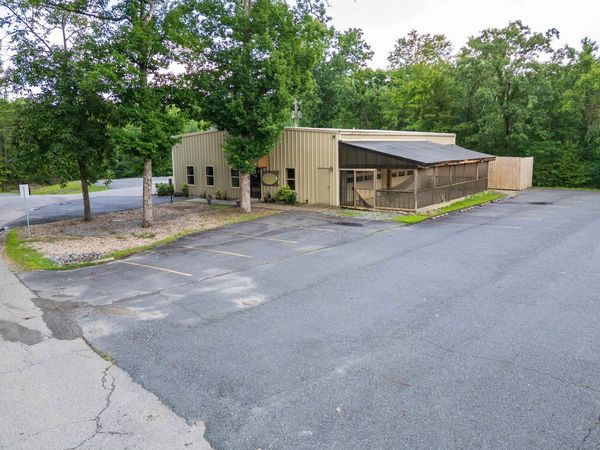 220 Minorca Road , Hot Springs Village, AR 71909