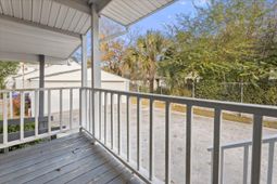 570 W Elizabeth Lane photo 4