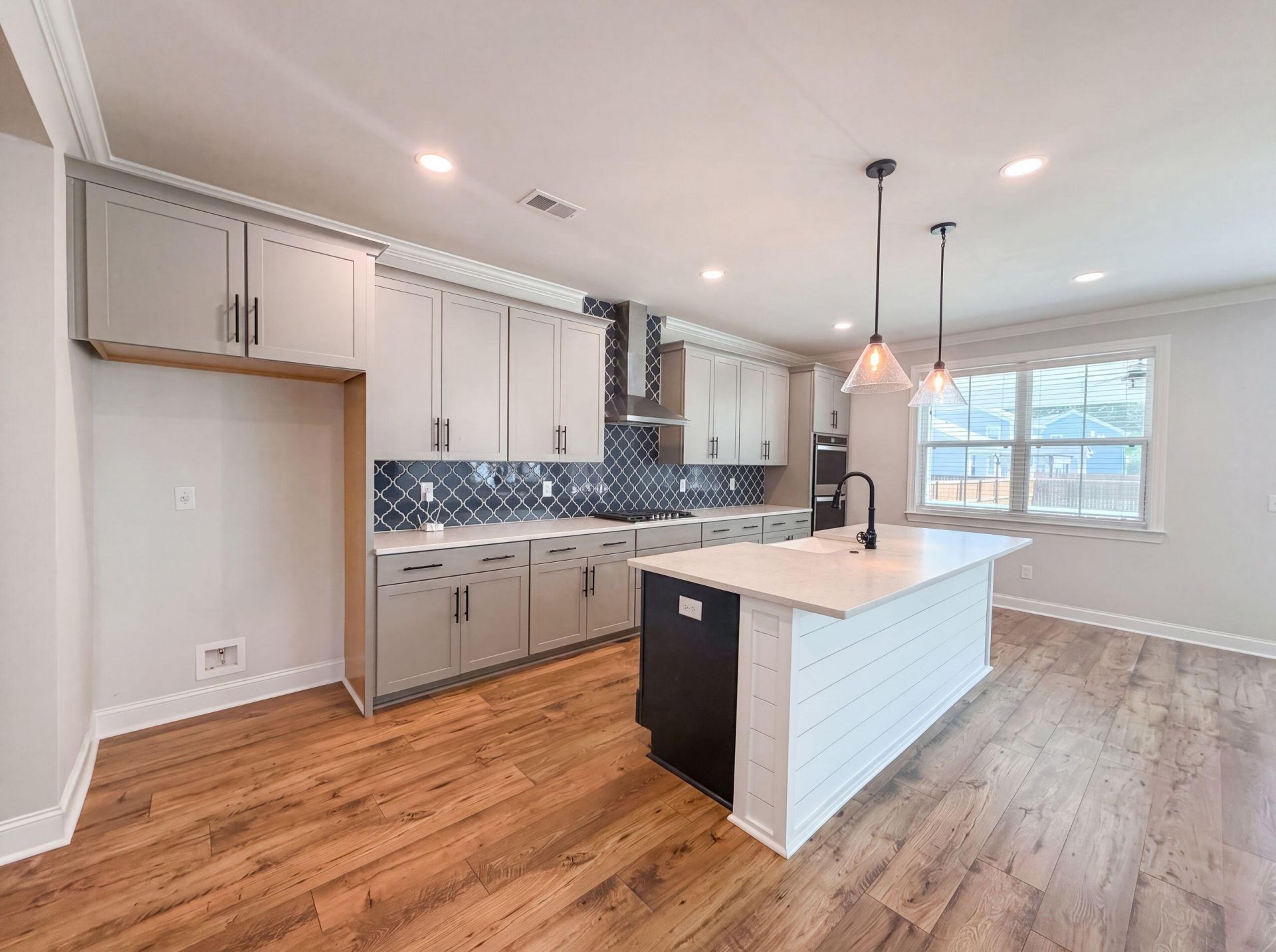 203 Plowden Mill Court Photo 6