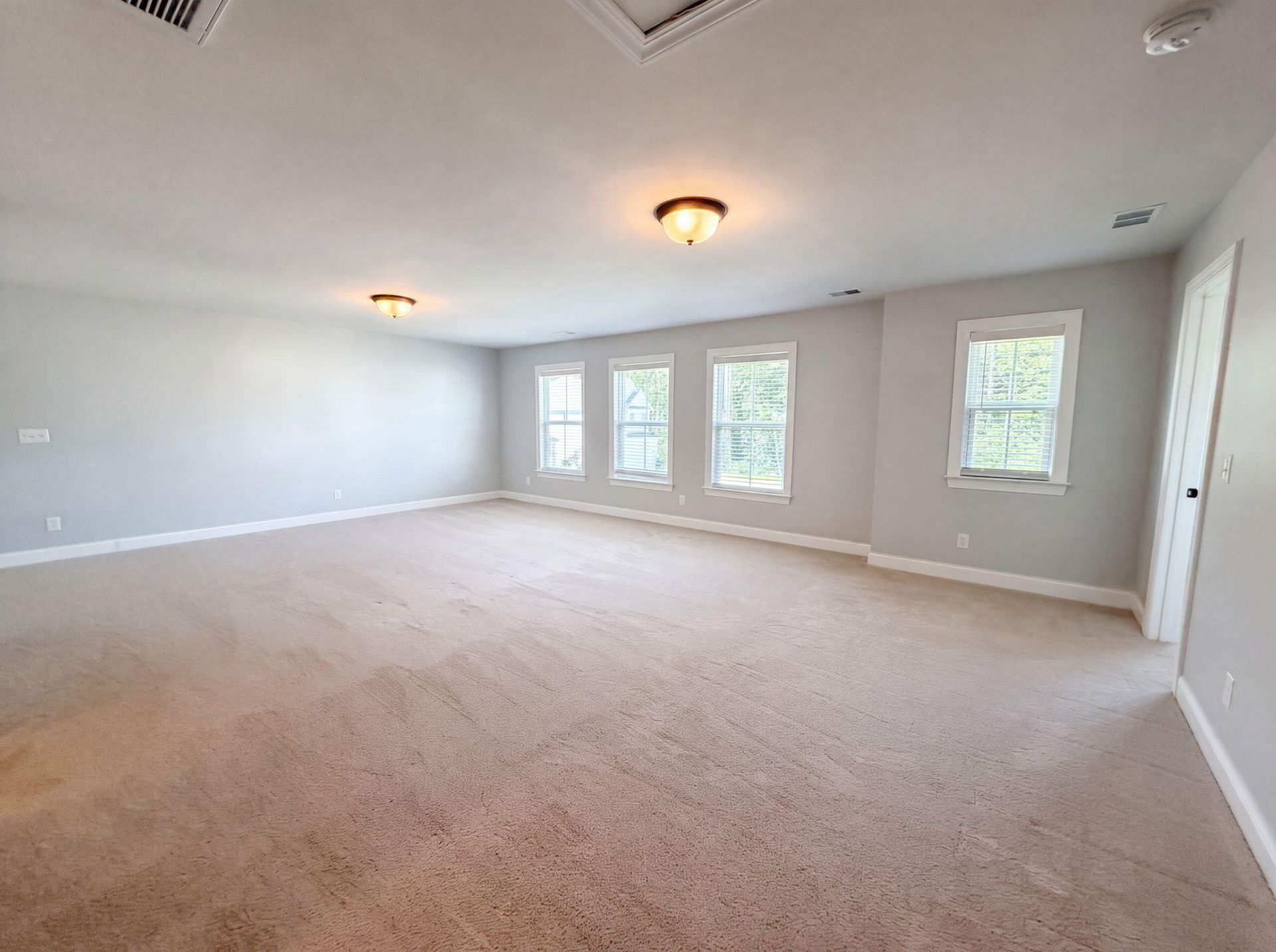 203 Plowden Mill Court Photo 8