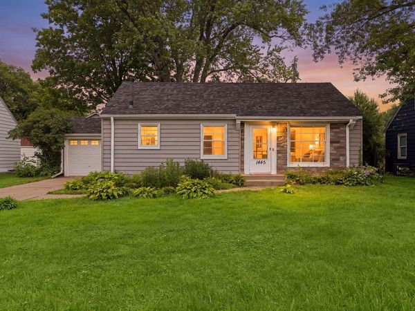 1445 Larpenteur Avenue W, Falcon Heights, MN 55113