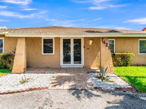 7421 SW 14th Ct , North Lauderdale, FL 33068