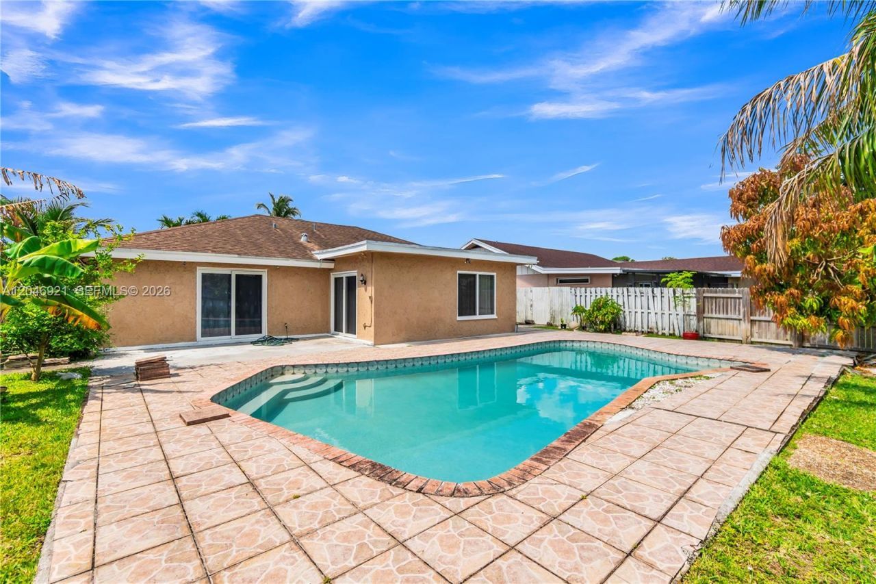 7421 SW 14th Ct , North Lauderdale, FL 33068 Photo
