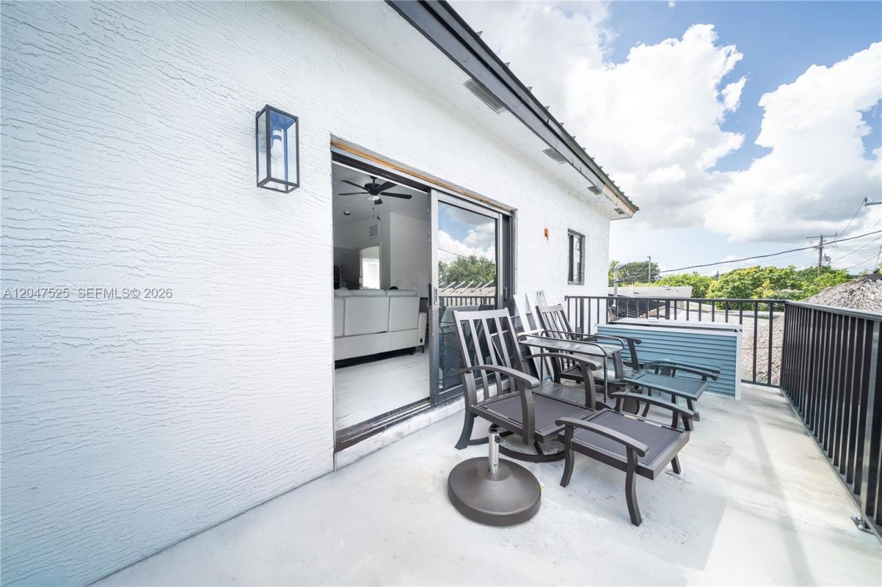 20200 NE 14th Ave , Miami, FL 33179 Photo