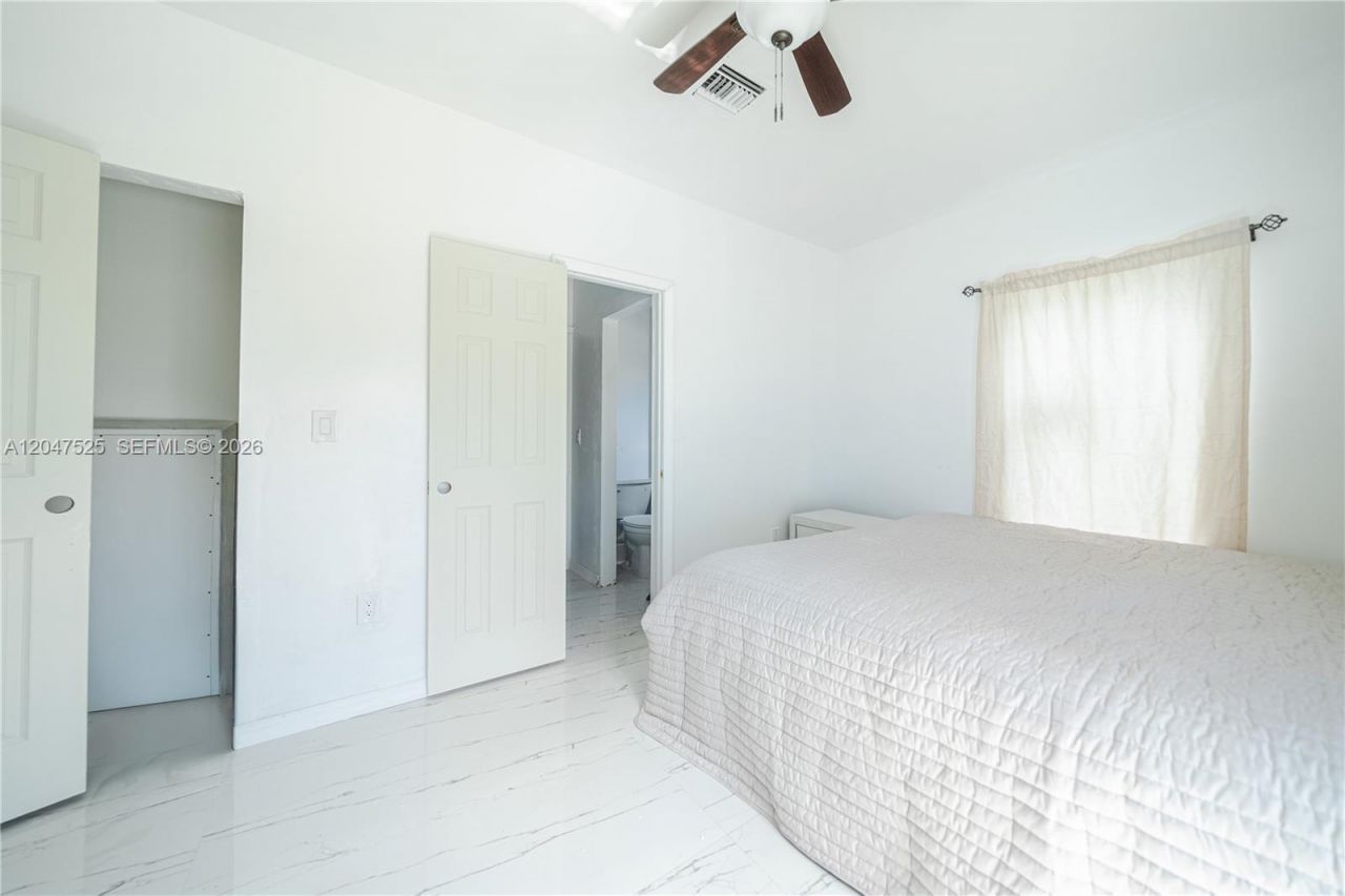 20200 NE 14th Ave , Miami, FL 33179 Photo