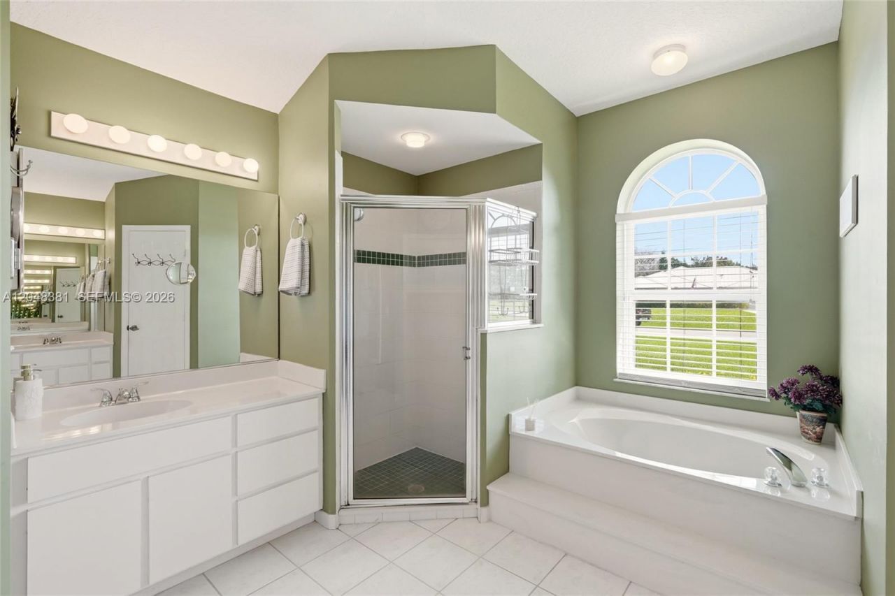 2472 SE Hillard Rd , Port Saint Lucie, FL 34952 Photo