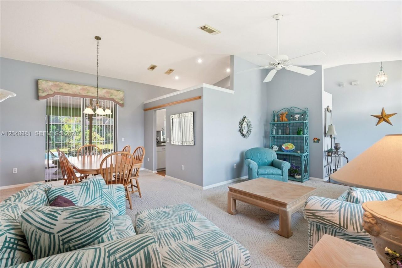 2472 SE Hillard Rd , Port Saint Lucie, FL 34952 Photo