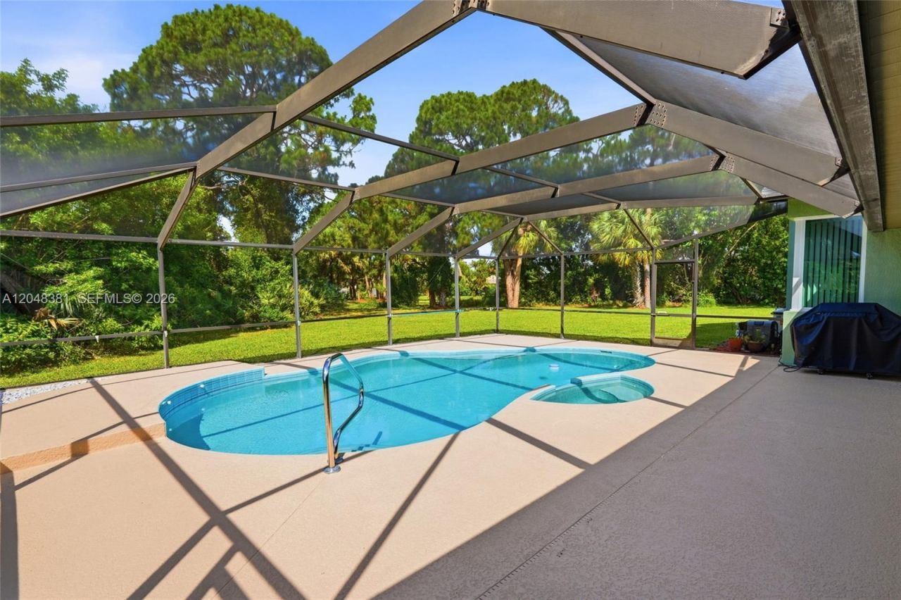 2472 SE Hillard Rd , Port Saint Lucie, FL 34952 Photo