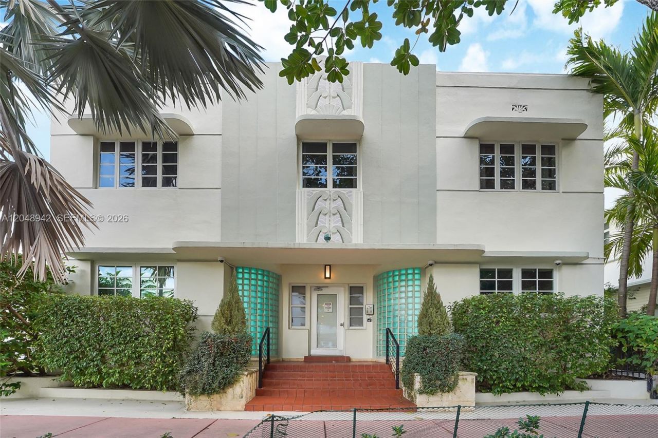 359 Meridian Ave , Unit A104, Miami Beach, FL 33139 Photo