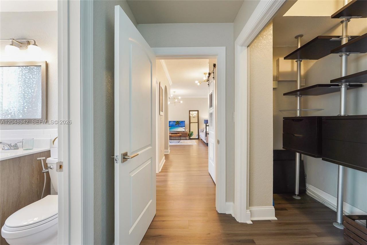 359 Meridian Ave , Unit A104, Miami Beach, FL 33139 Photo
