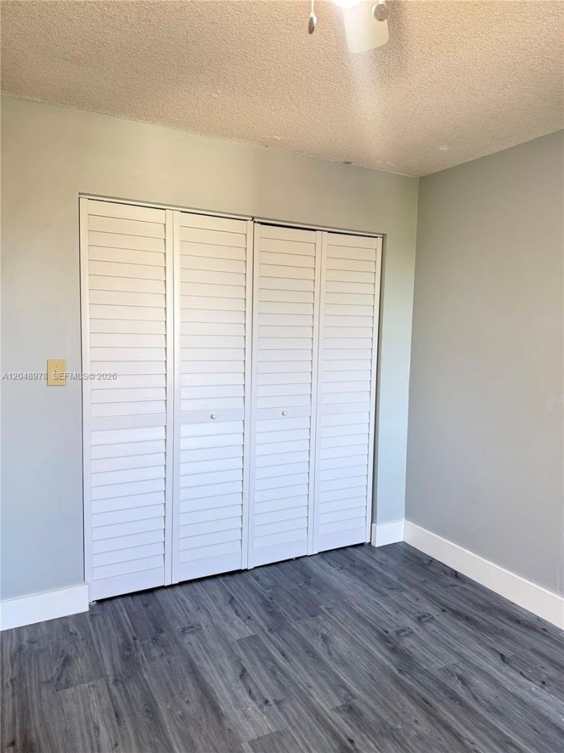 453 SW 2nd St, Unit 306C, Miami, FL 33130 Photo