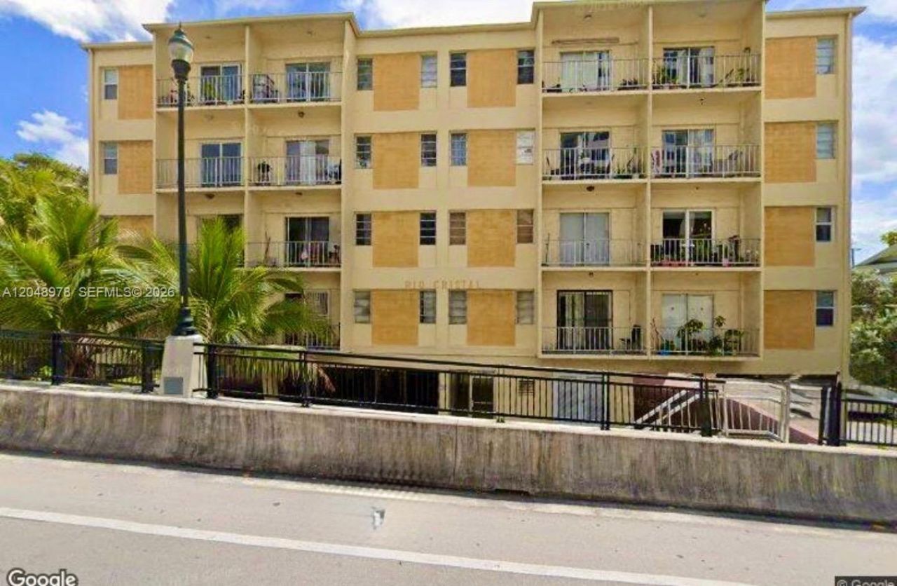 453 SW 2nd St, Unit 306C, Miami, FL 33130 Photo