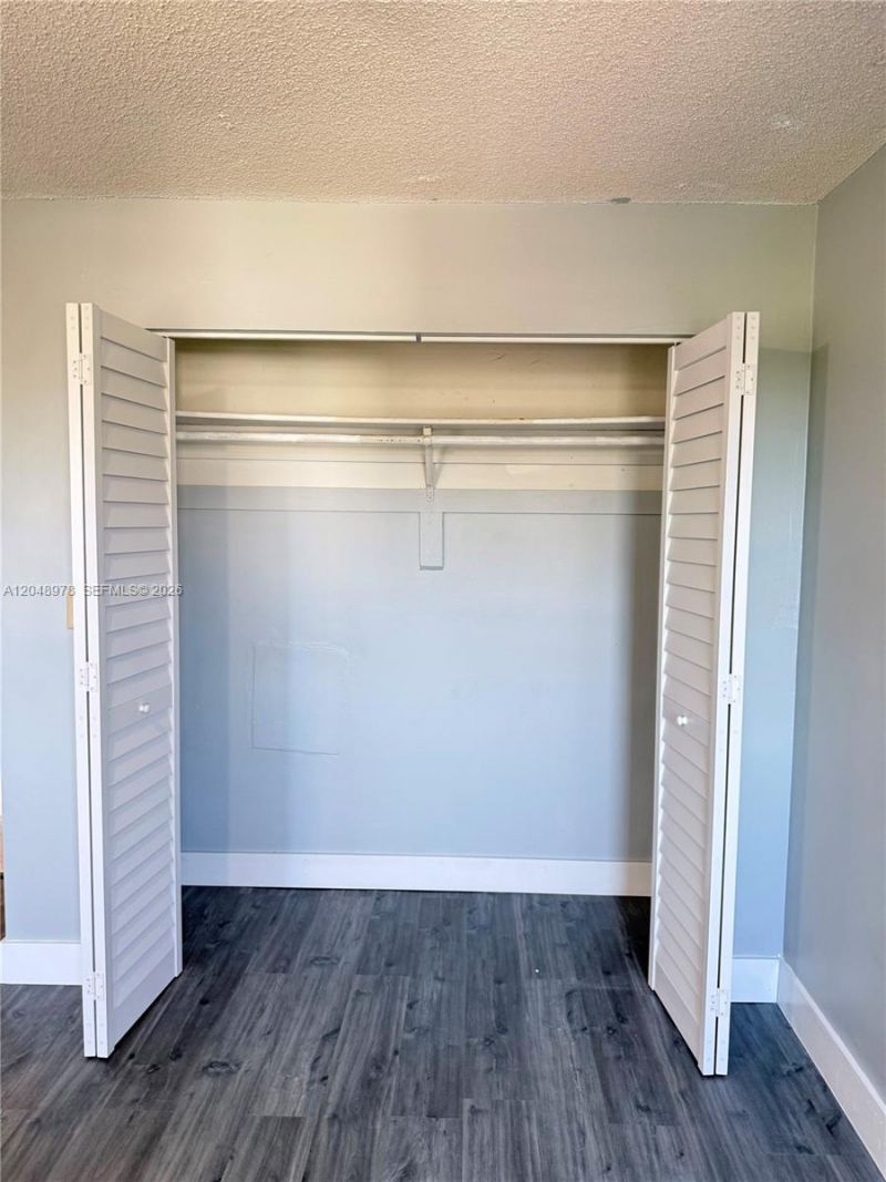 453 SW 2nd St, Unit 306C, Miami, FL 33130 Photo
