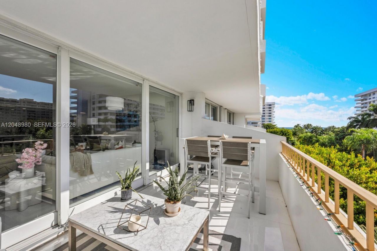 155 Ocean Lane Dr, Unit 413, Key Biscayne, FL 33149 Photo