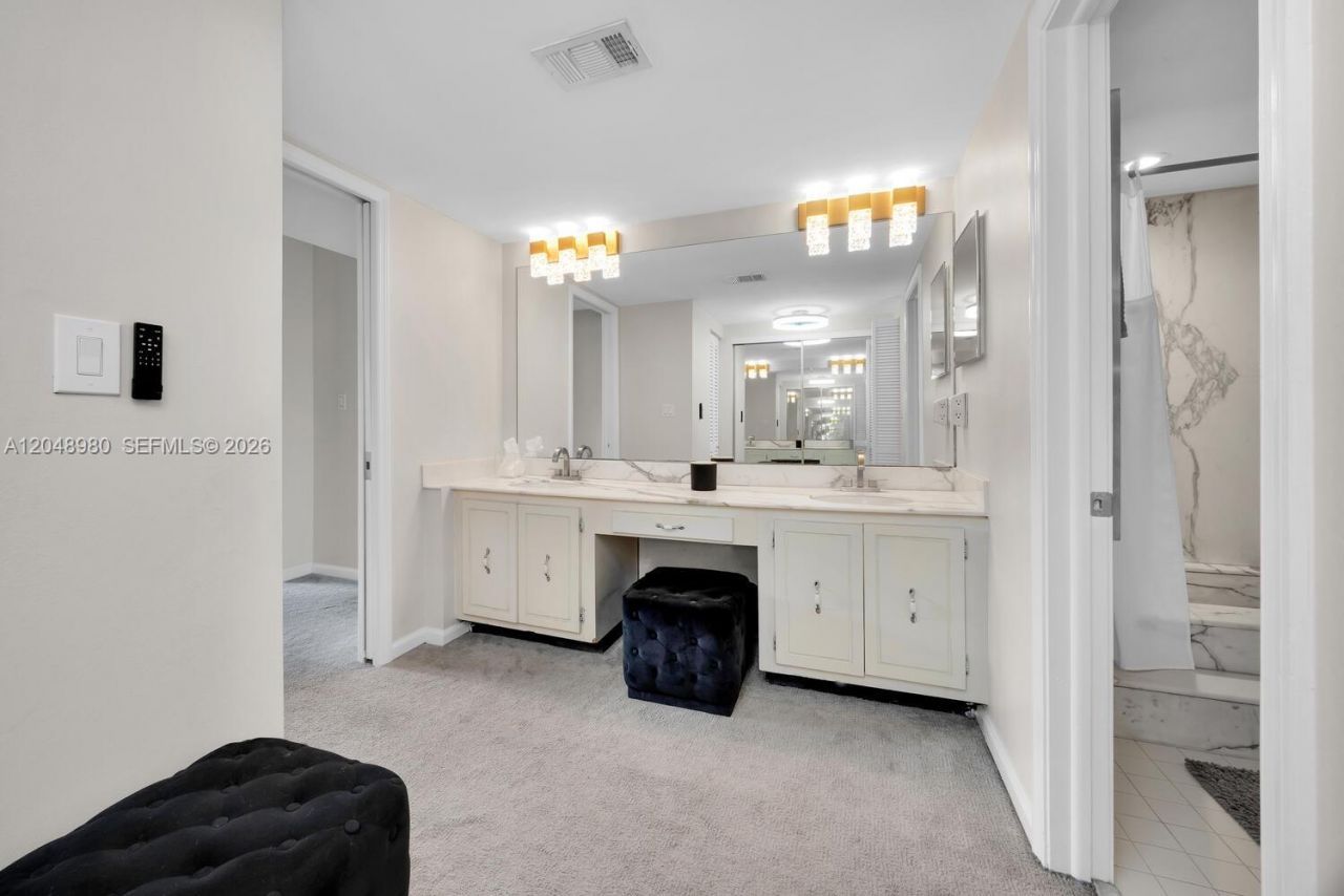 155 Ocean Lane Dr, Unit 413, Key Biscayne, FL 33149 Photo