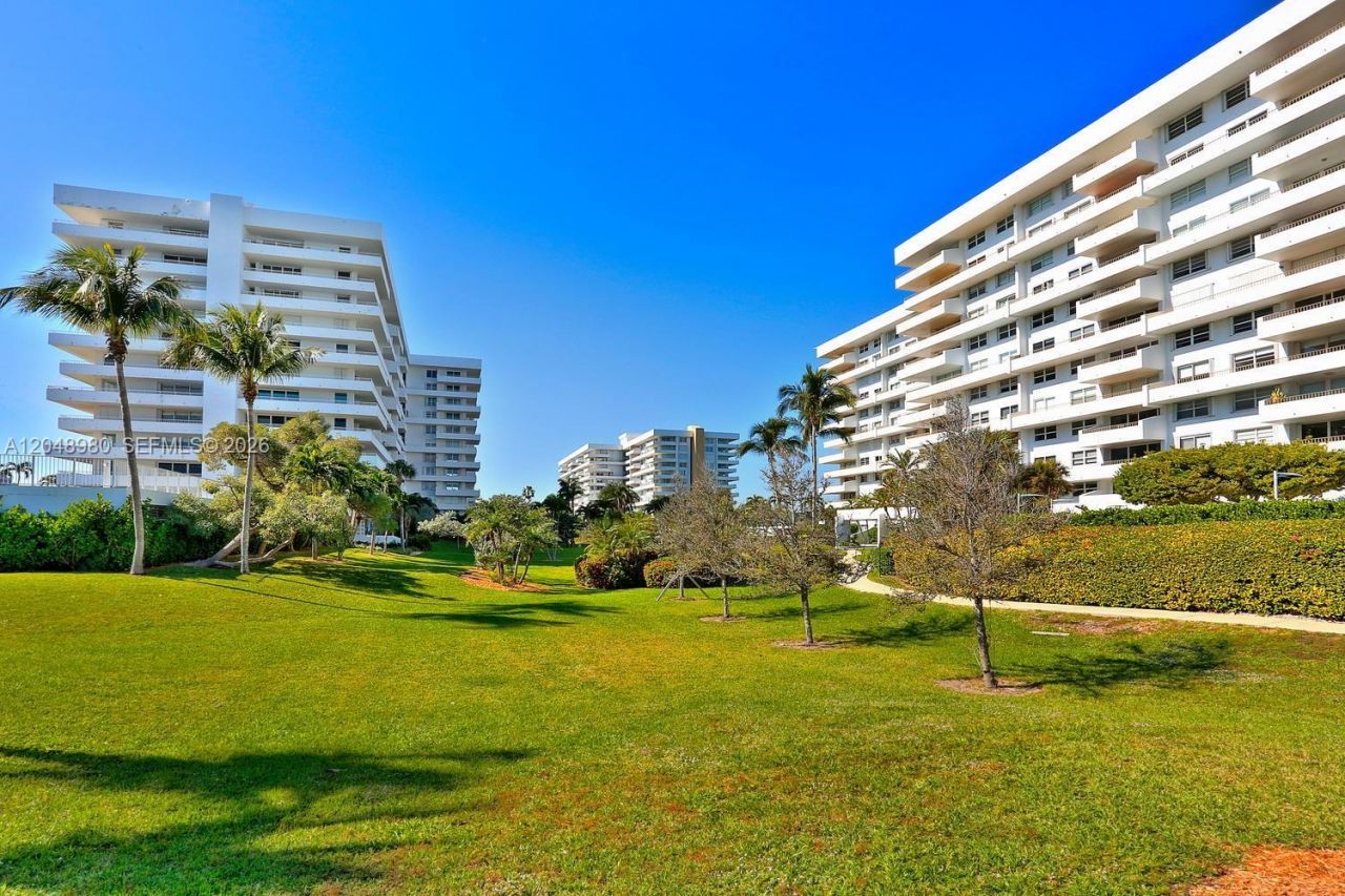 155 Ocean Lane Dr, Unit 413, Key Biscayne, FL 33149 Photo