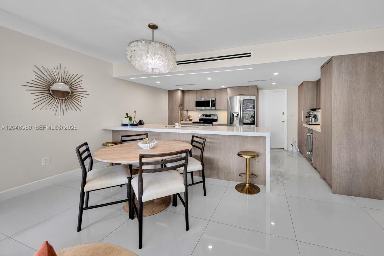155 Ocean Lane Dr, Unit 413, Key Biscayne, FL 33149 Photo