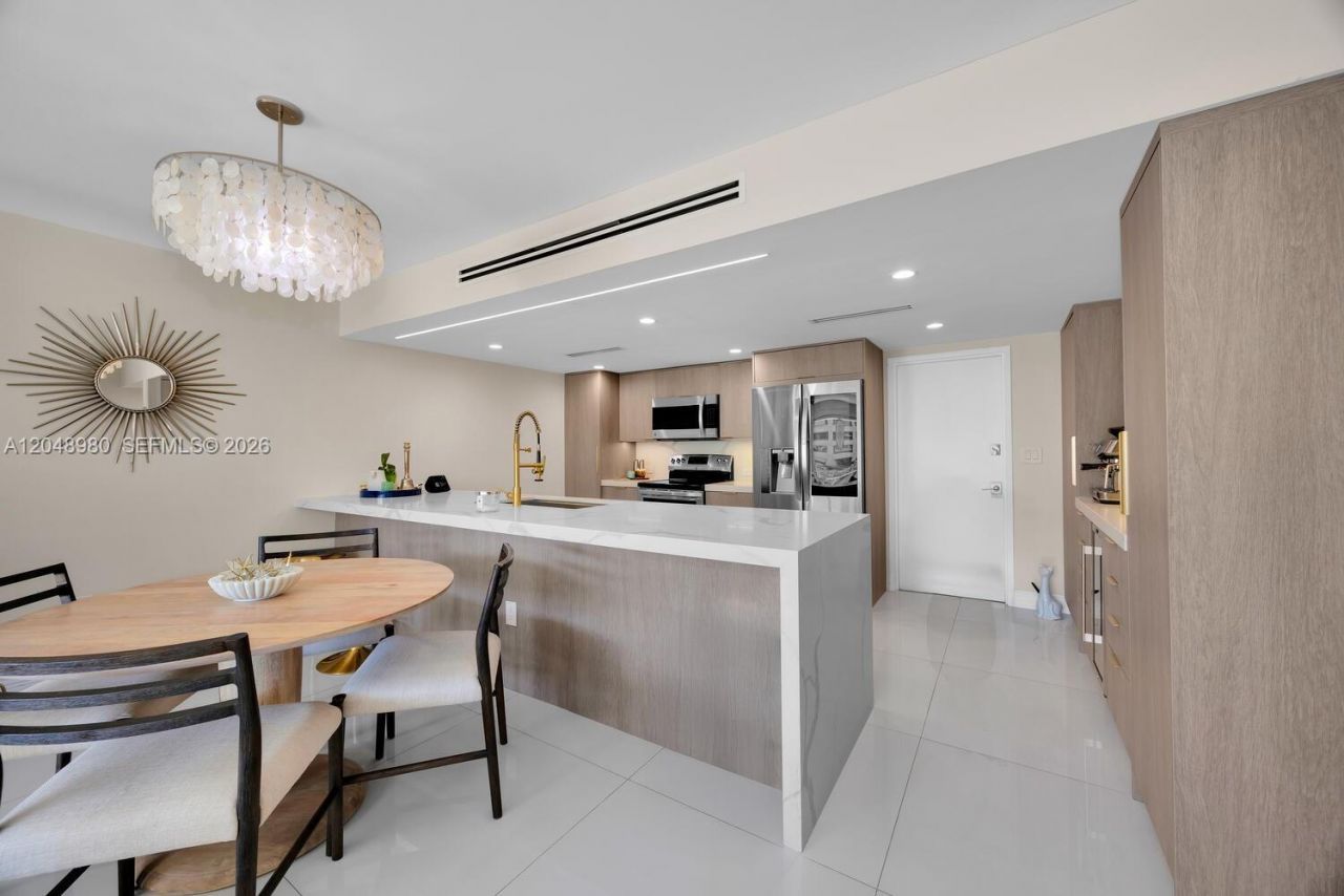 155 Ocean Lane Dr, Unit 413, Key Biscayne, FL 33149 Photo