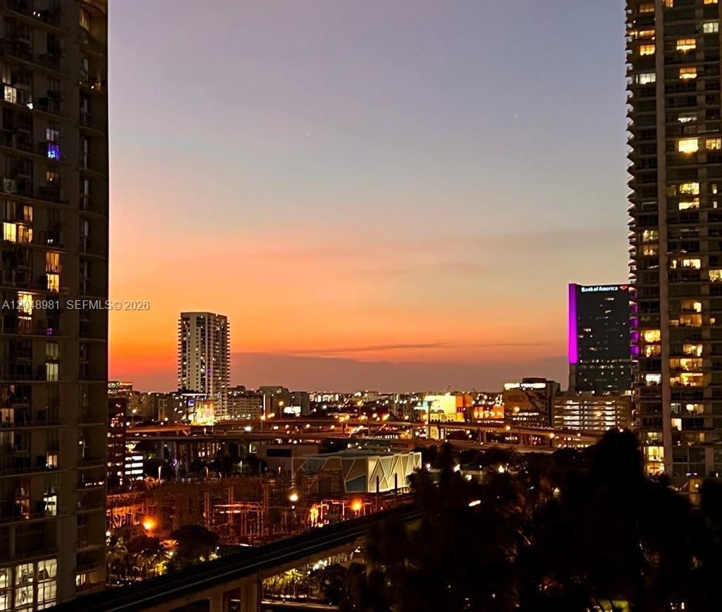 88 SW 7th St , Unit 808, Miami, FL 33130 Photo