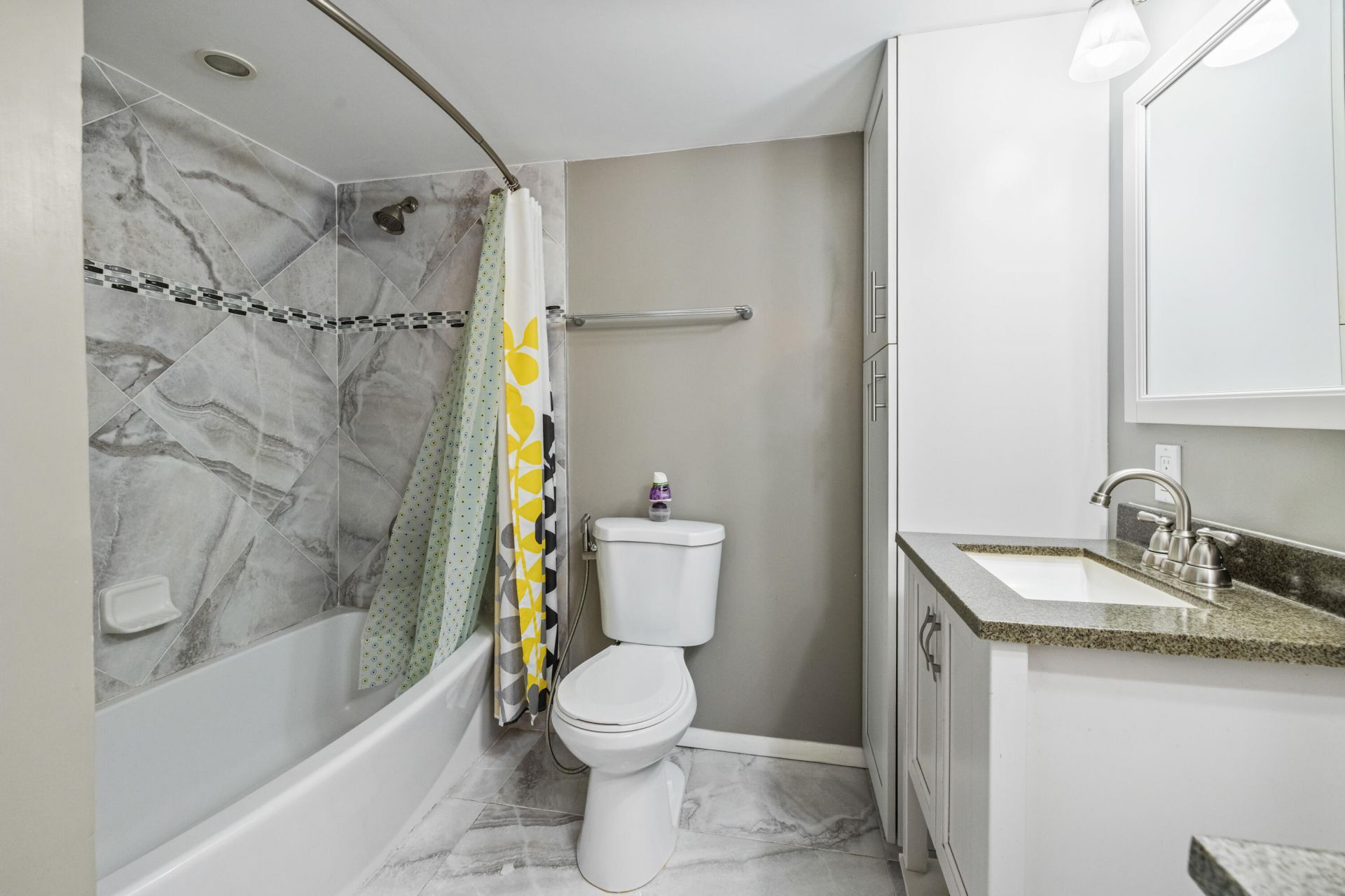 575 Oaks Lane, Unit 708, Pompano Beach, FL 33069 Photo