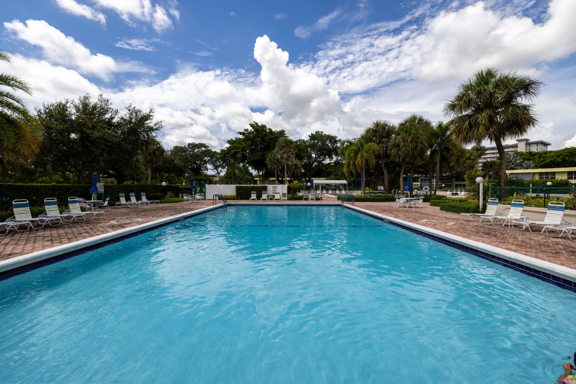 575 Oaks Lane, Unit 708, Pompano Beach, FL 33069 Photo