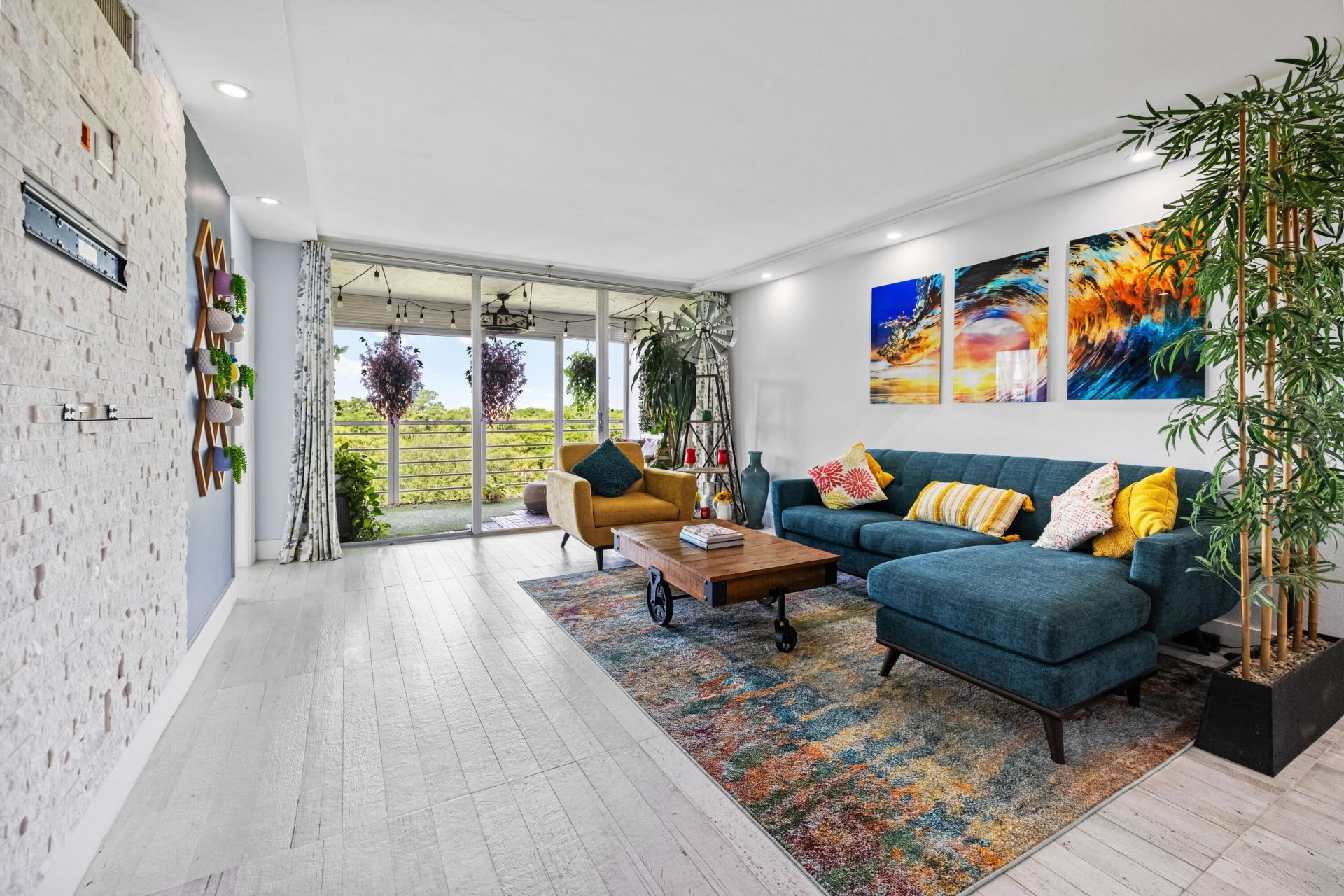 575 Oaks Lane, Unit 708, Pompano Beach, FL 33069 Photo