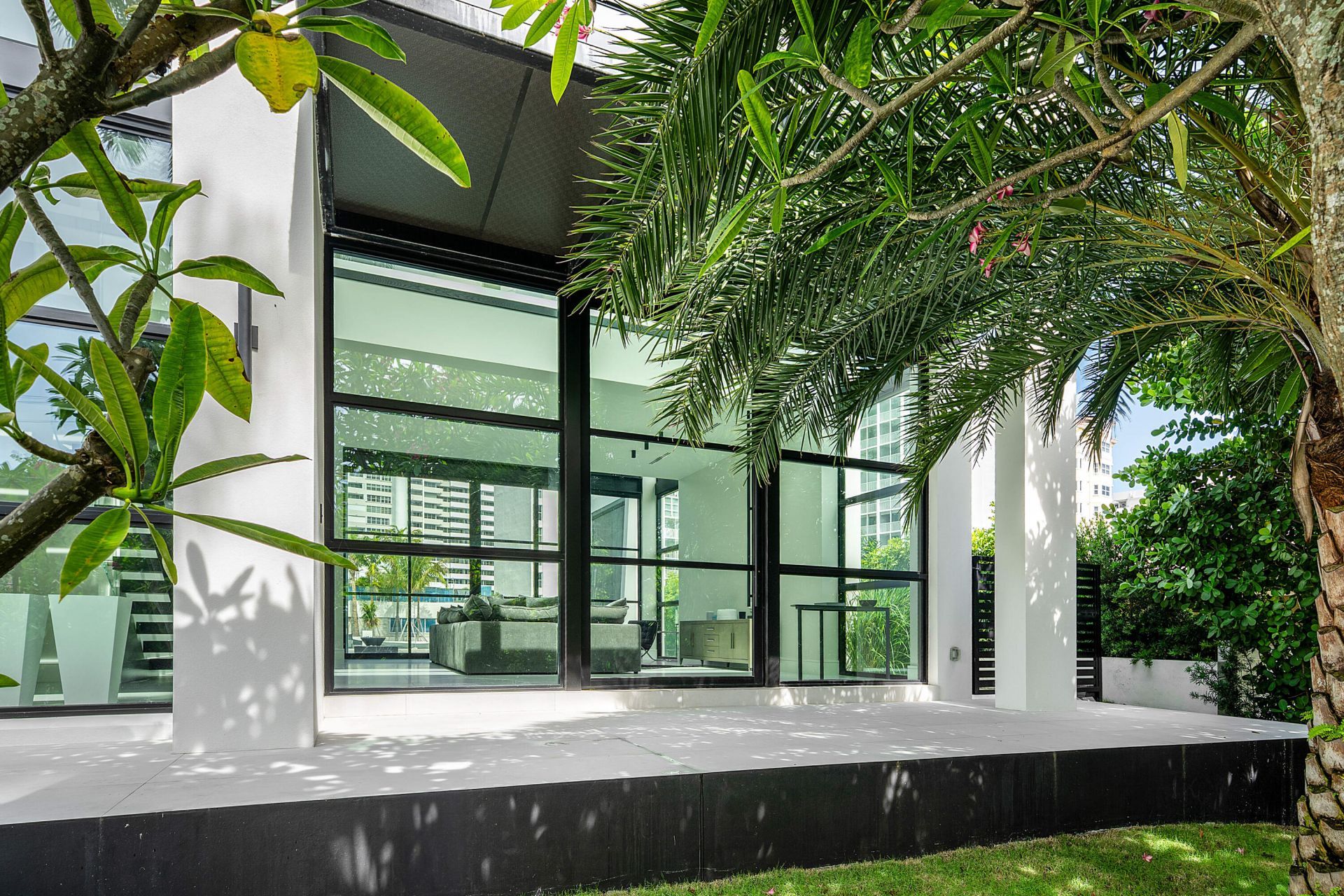 1670 E Terra Mar Drive, Lauderdale by the Sea, FL 33062 Photo