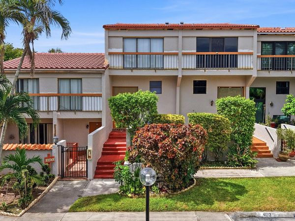 4012 Del Rio Way, Sunrise, FL 33351