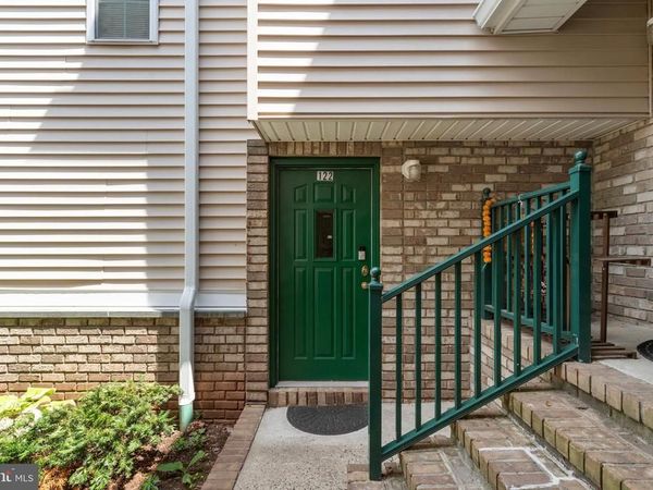122 RIP VAN DAM COURT, BELLE MEAD, NJ 08502