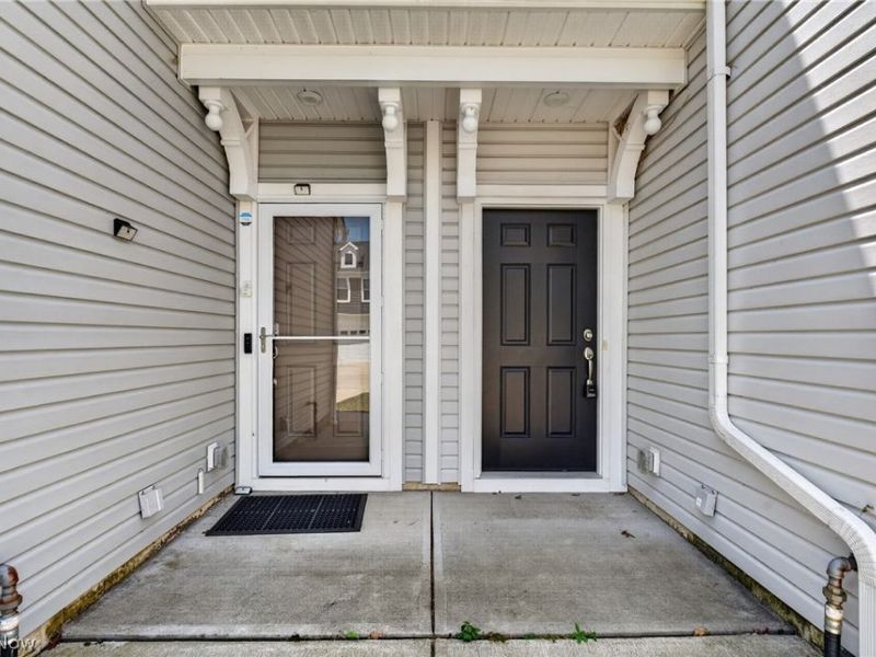 27661 Serviceberry Court, Westlake, OH 44145 Photo 2