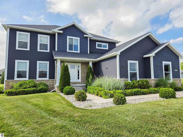 2275 Sandstone Drive, Mt Pleasant, MI 48858