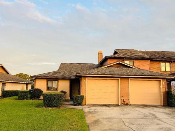 707 CARPENTERS WAY , Unit 8, LAKELAND, FL 33809