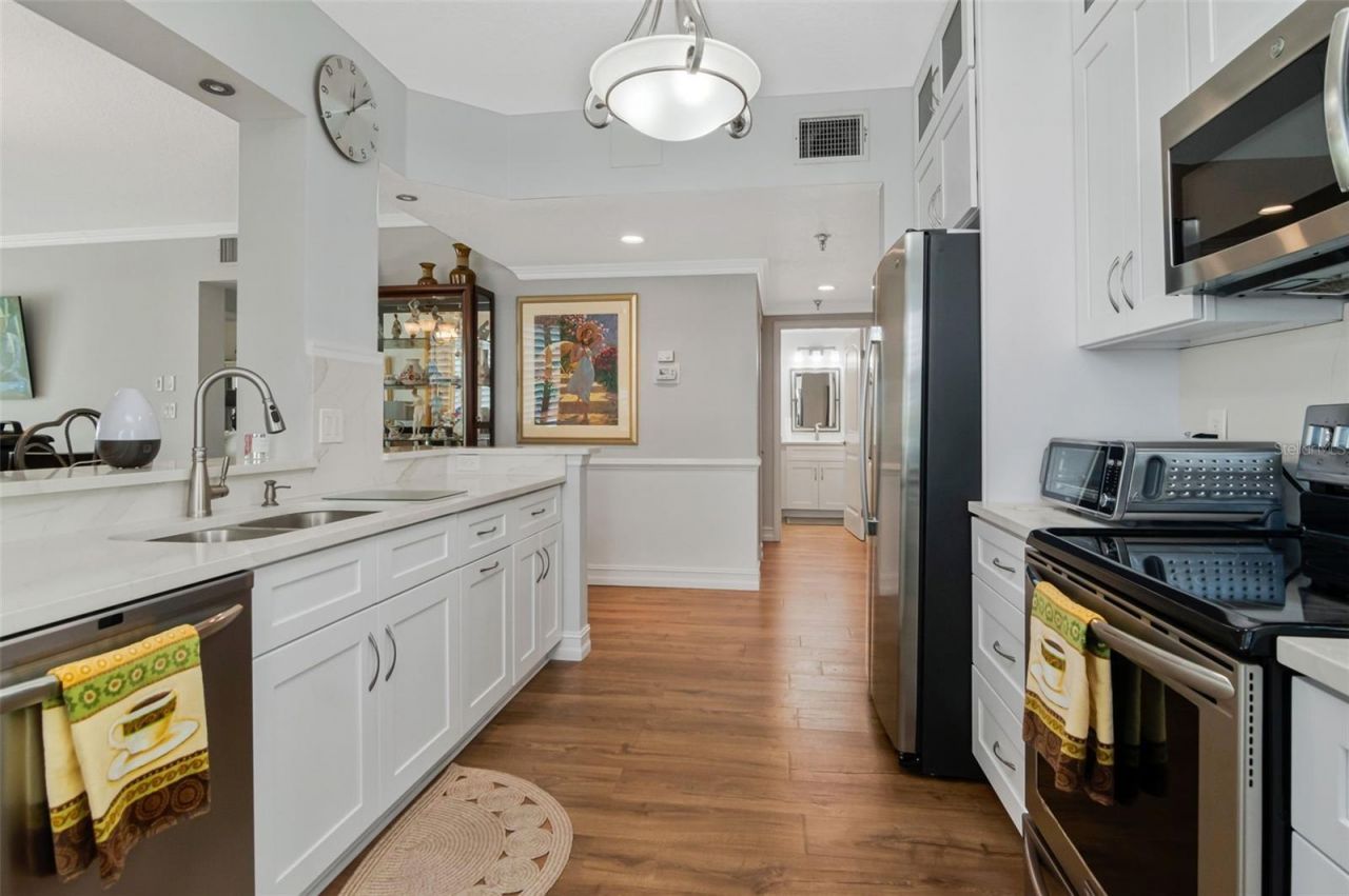 7979 Sailboat Key Boulevard S, Unit 101, South Pasadena, FL 33707 Photo