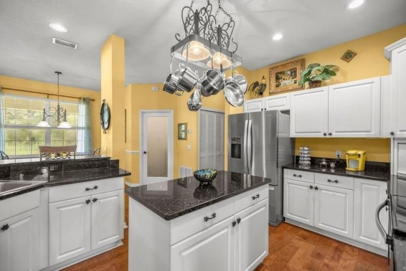 10264 W Springtree Lane , Crystal River, FL 34428 Photo