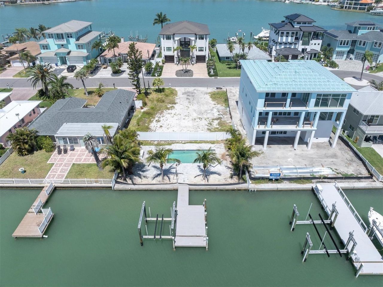 575 Crystal Drive, Madeira Beach, FL 33708 Photo