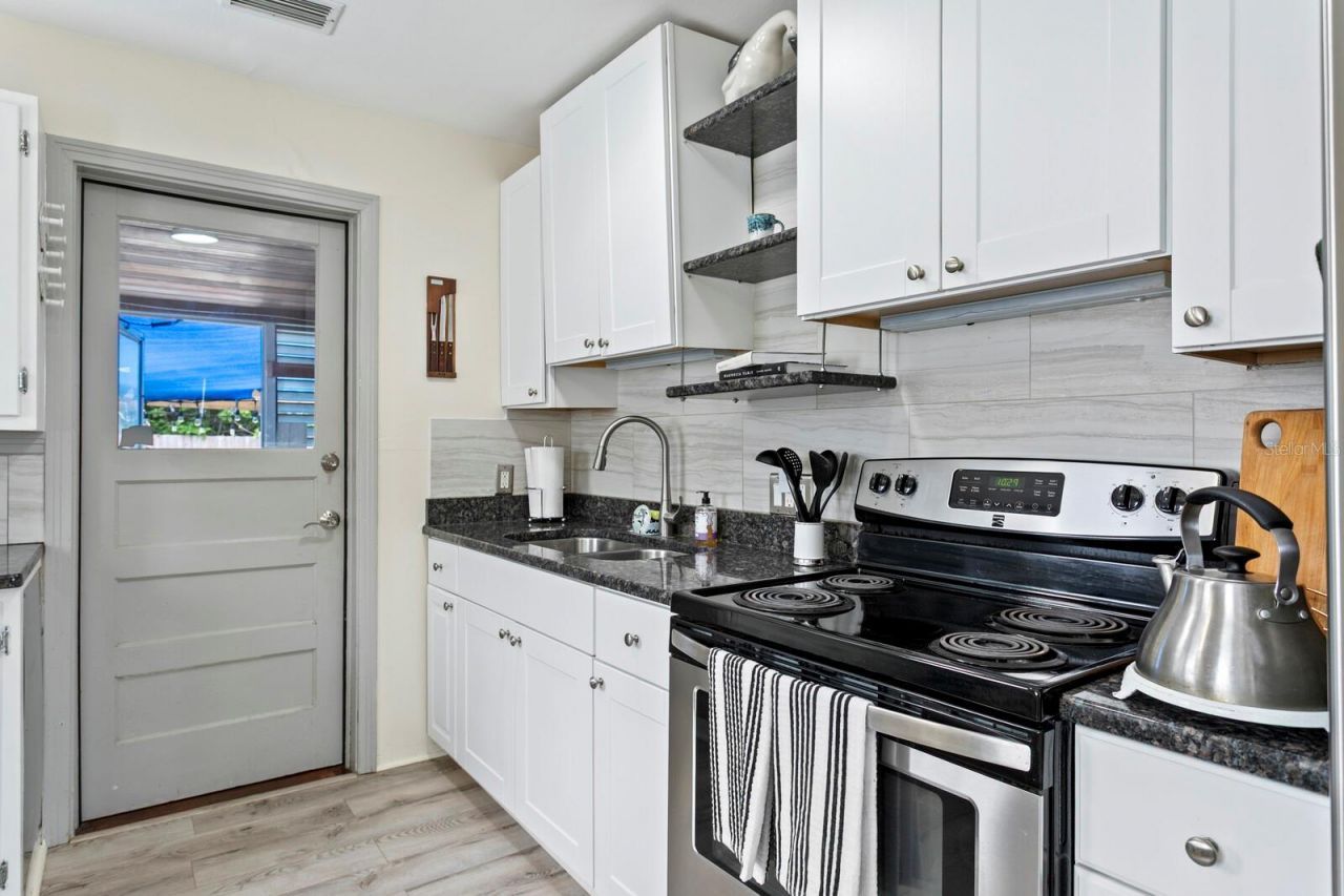 3152 13th Avenue N, Saint Petersburg, FL 33713 Photo