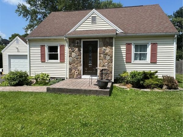 3 Springbrook Drive , Rochester, NY 14514