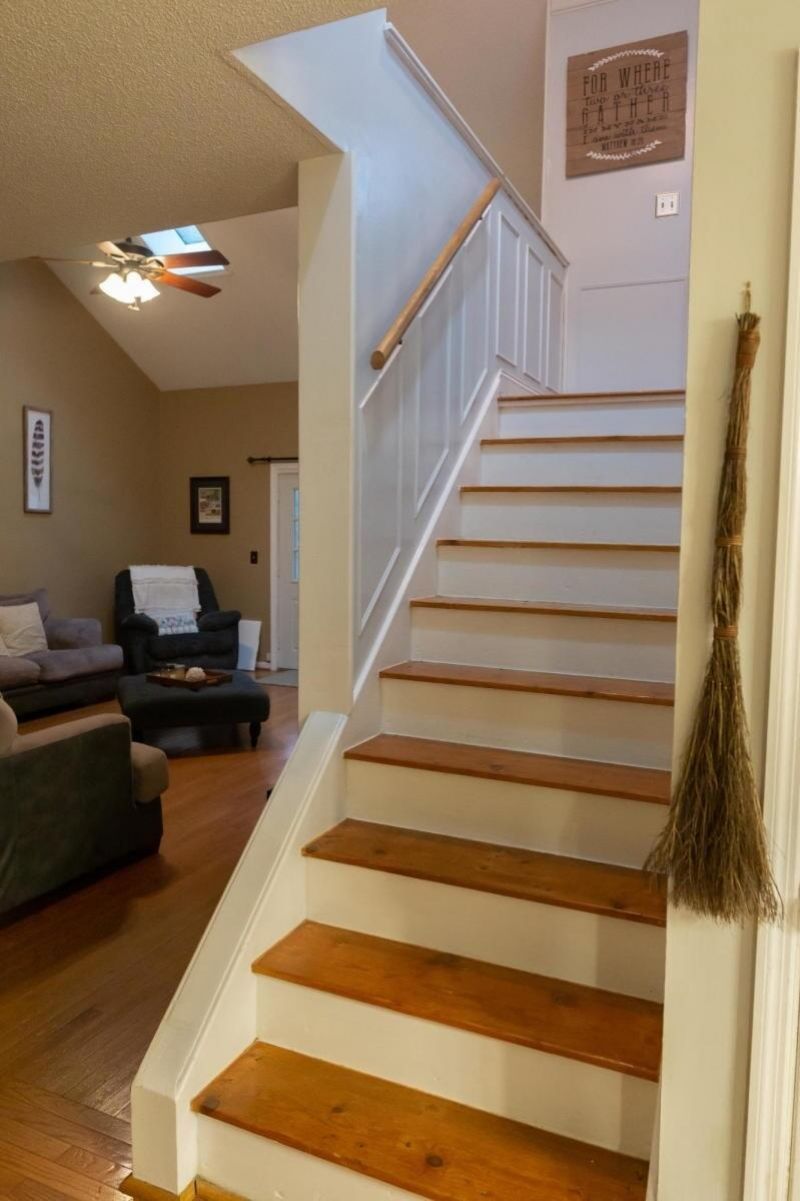 114 Queensbury Circle Photo 34