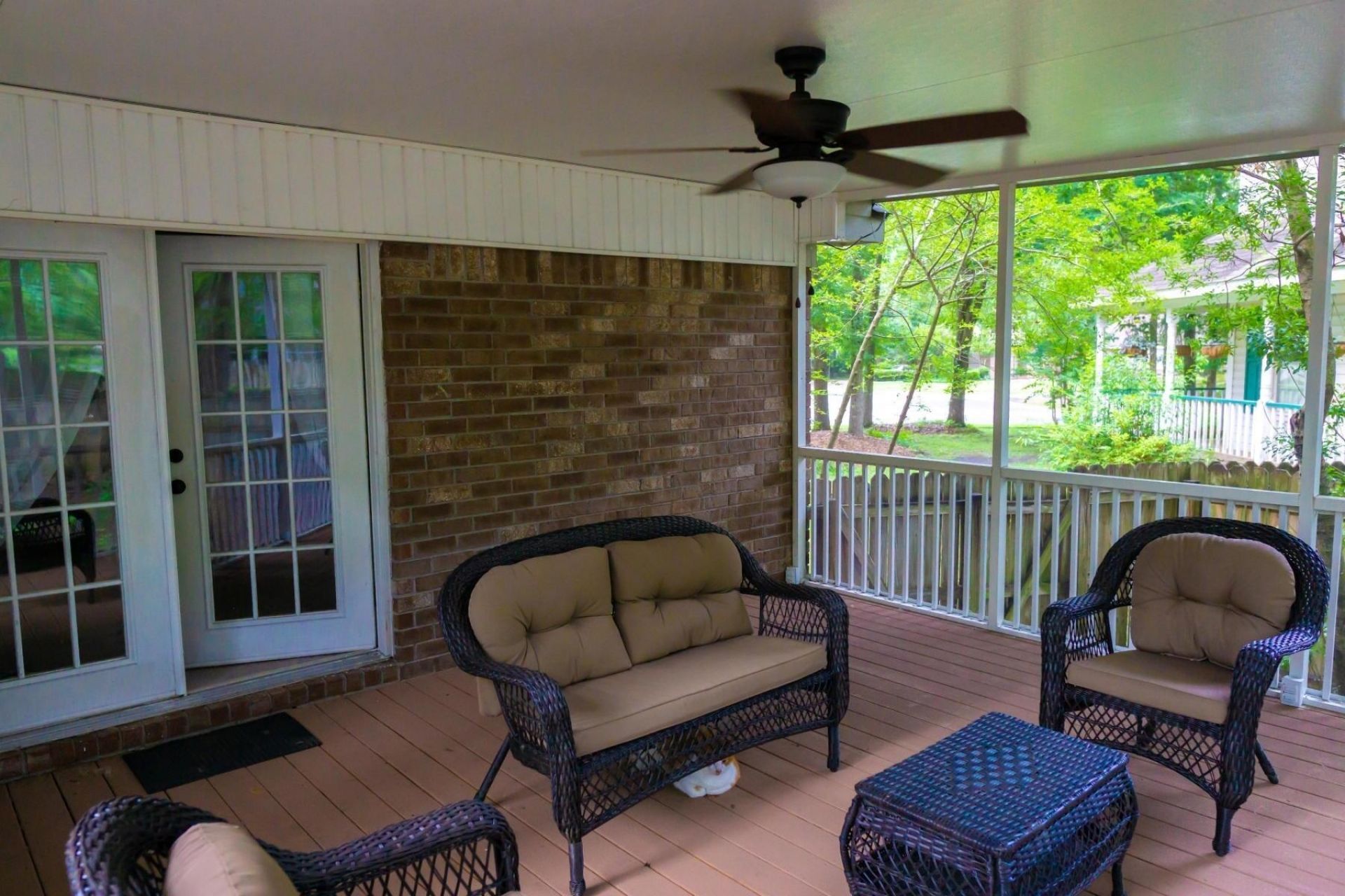 114 Queensbury Circle Photo 35