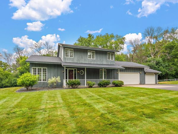 698 Badlands Road, Hudson, WI 54016