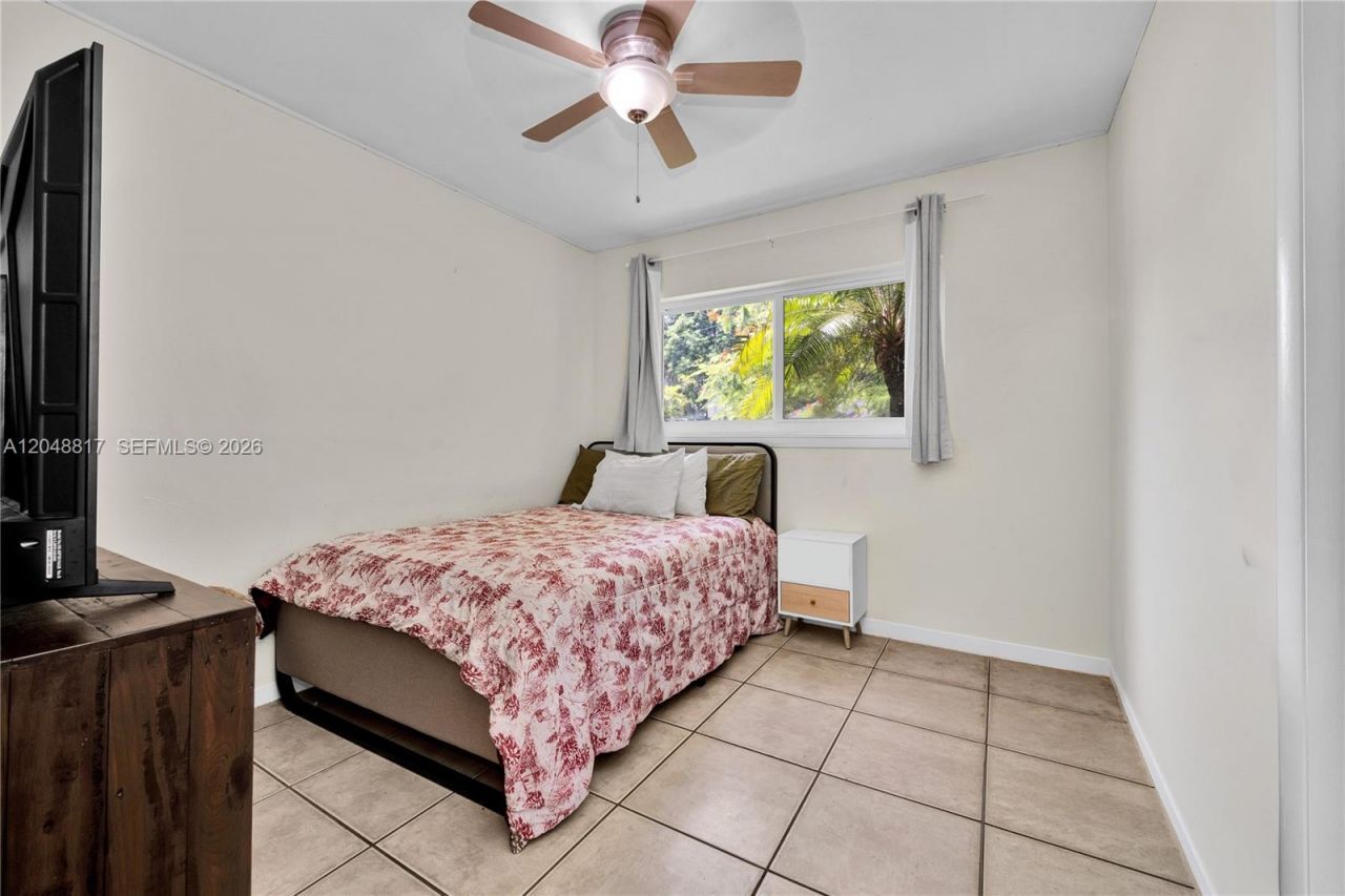 6325 SW 84th St , Miami, FL 33143 Photo