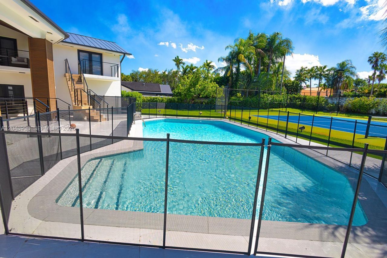 10506 SW 89 Place , Miami, FL 33176 Photo