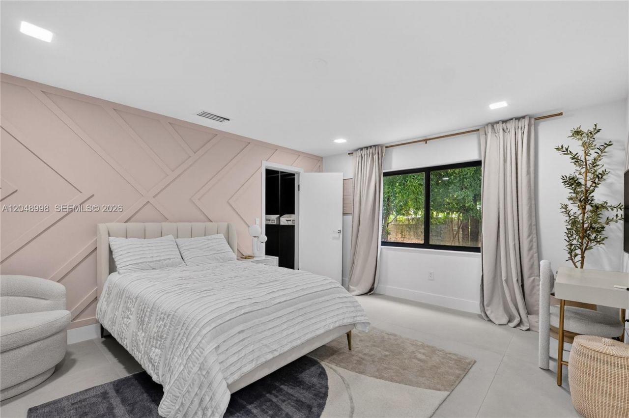 10506 SW 89 Place , Miami, FL 33176 Photo