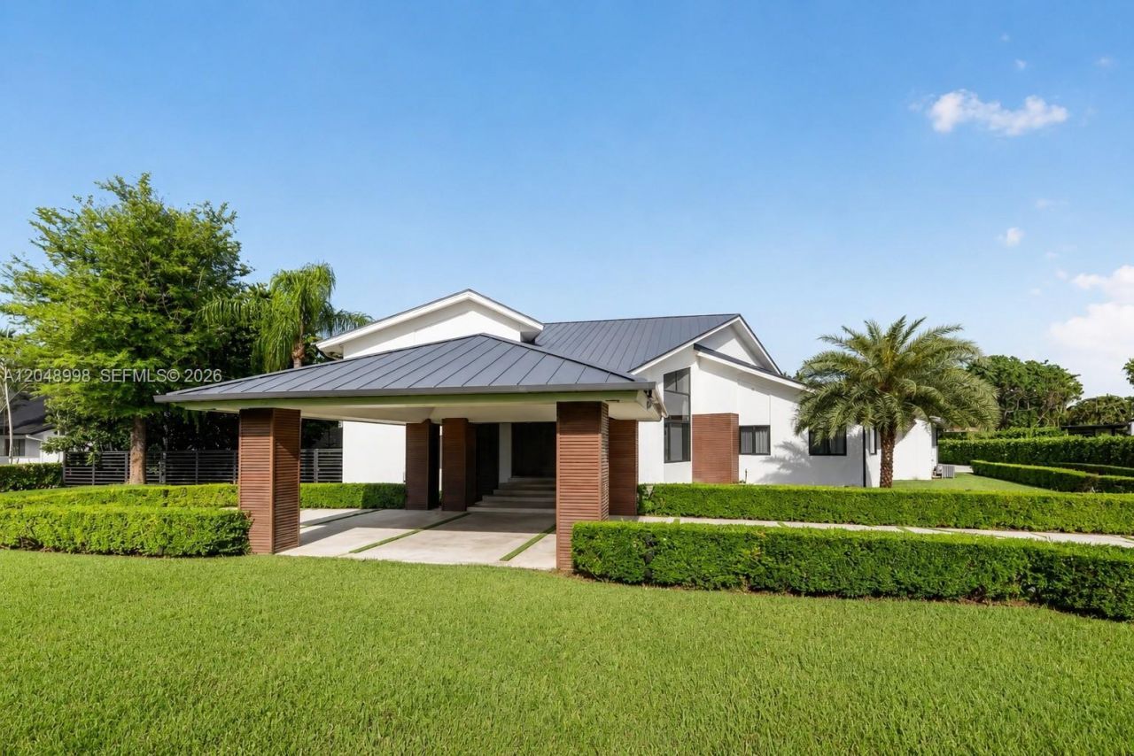 10506 SW 89 Place , Miami, FL 33176 Photo