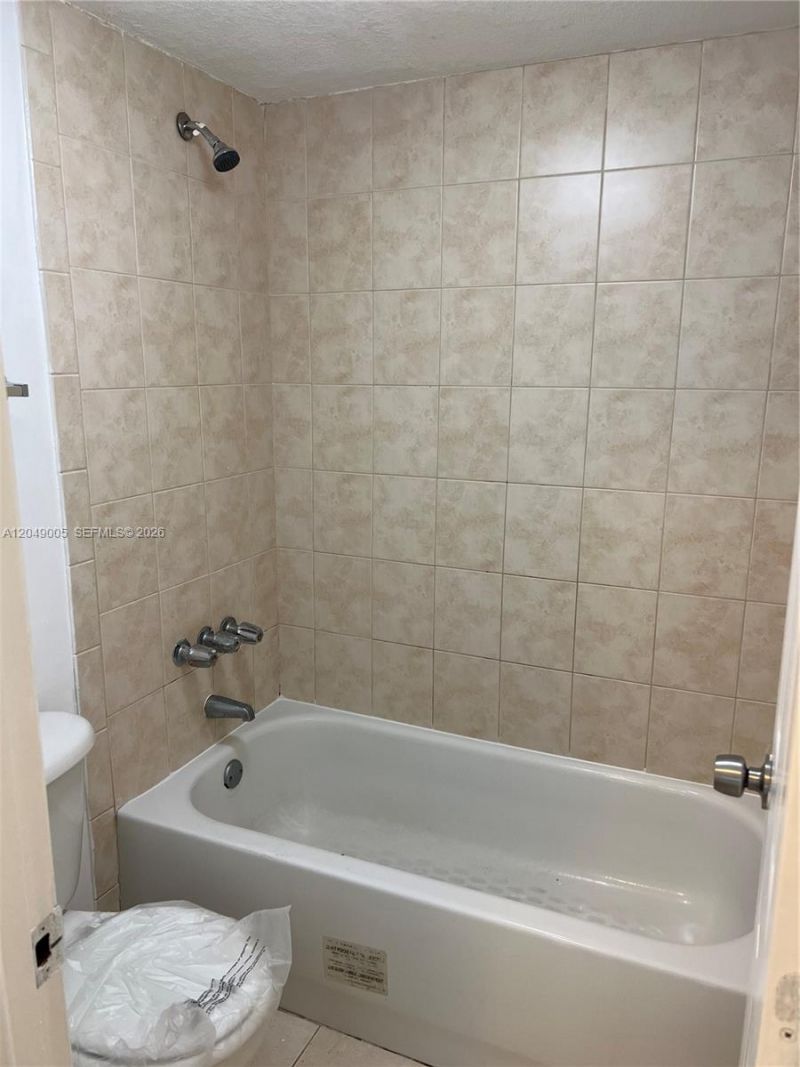 2982 NW 55th Ave , Unit 1B, Lauderhill, FL 33313 Photo