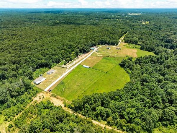 140 SUGAR CREEK Road, Carriere, MS 39426