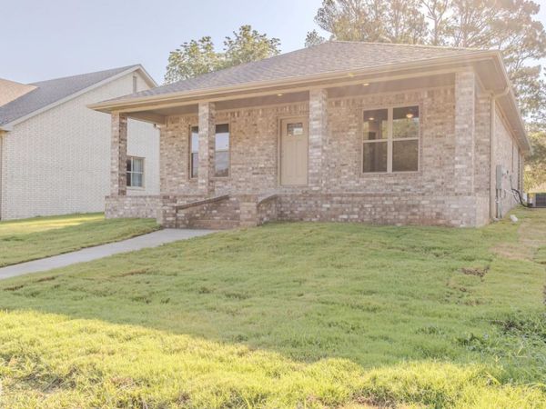 617 N 4th Street, Paragould, AR 72450