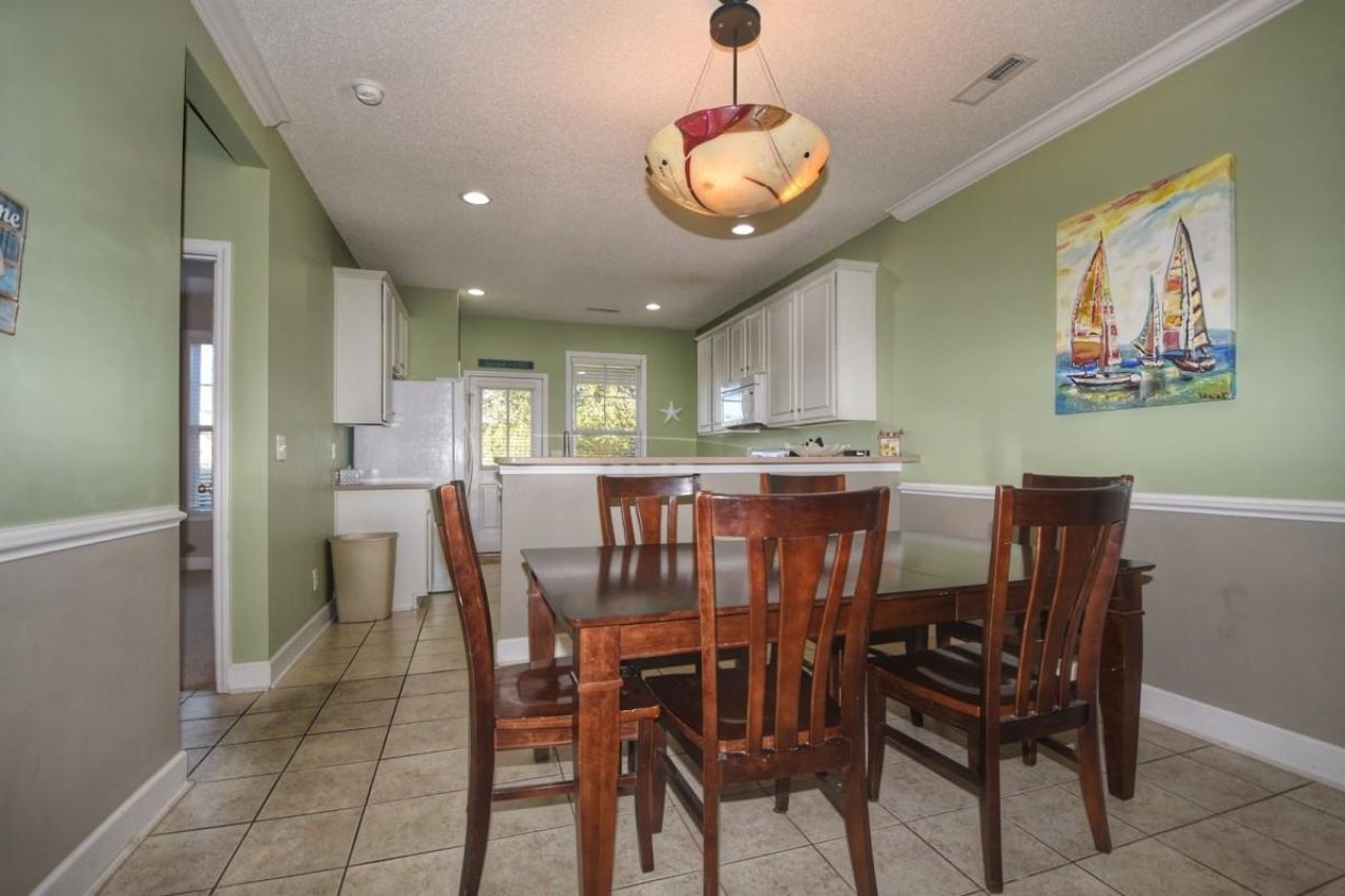 6203 Catalina Dr. Photo 7