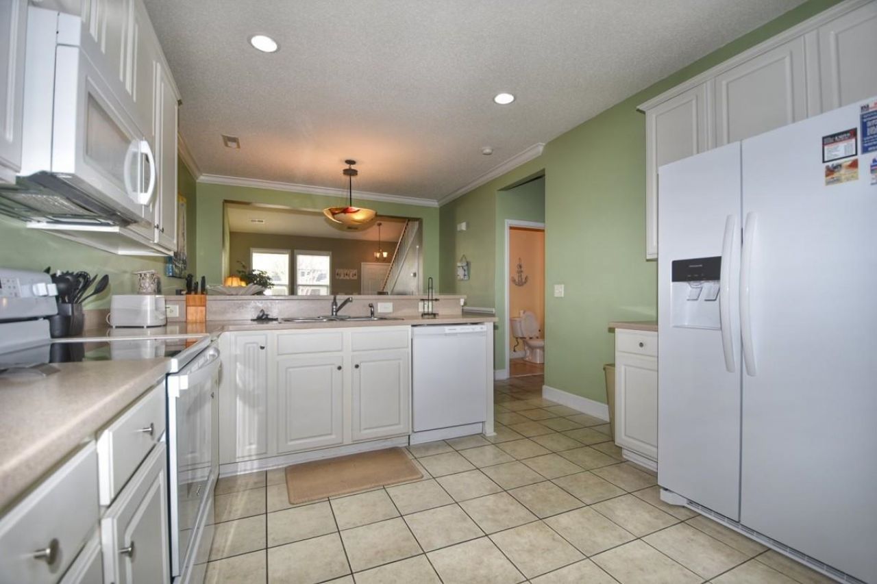 6203 Catalina Dr. Photo 8